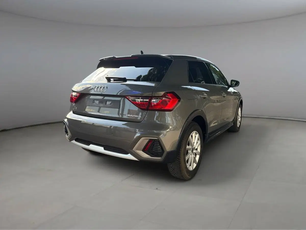Audi A1 allstreet usata a Palermo (3)