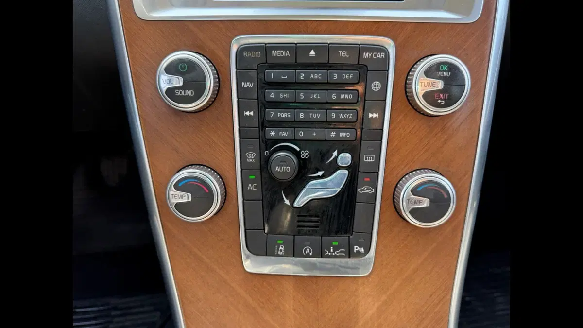 Volvo XC60 usata a Palermo (14)