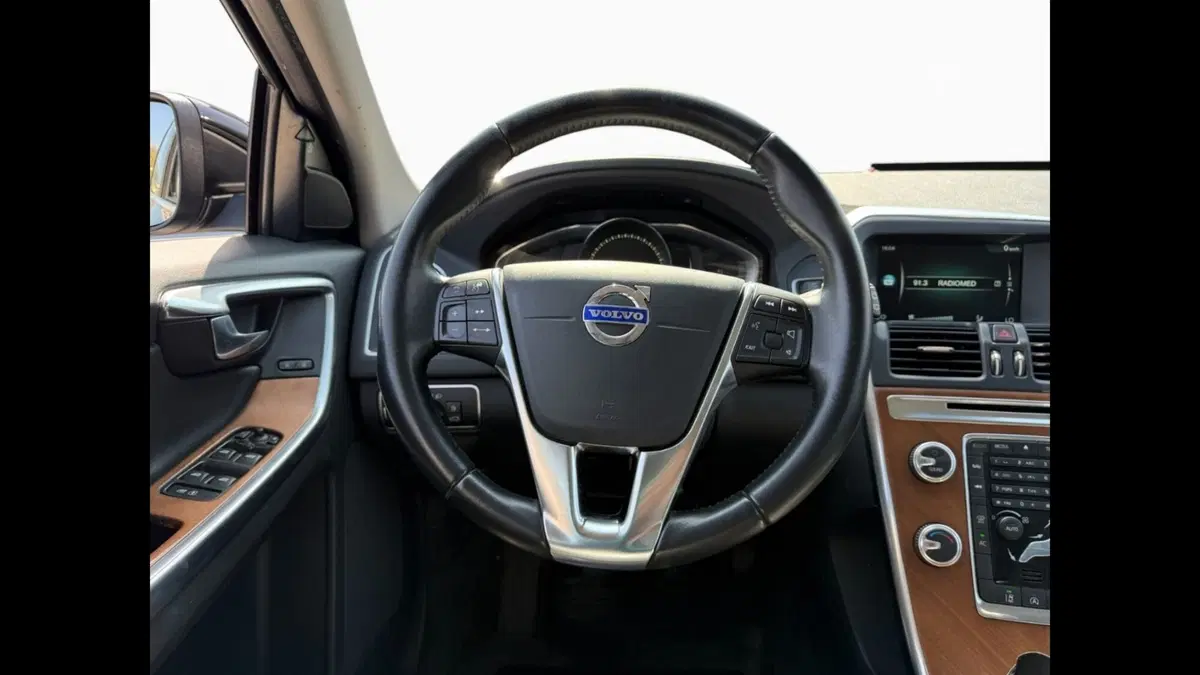 Volvo XC60 usata a Palermo (8)