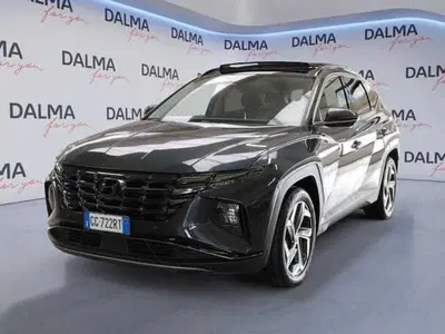 Hyundai Tucson 1.6 hev Exellence 4wd auto del 2021 usata a Solaro