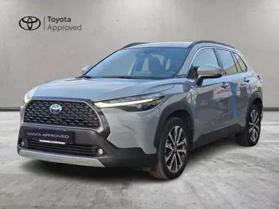 Toyota Corolla Cross Hybrid 2.0h Trend 2wd 197cv e-cvt del 2023 usata a Roma