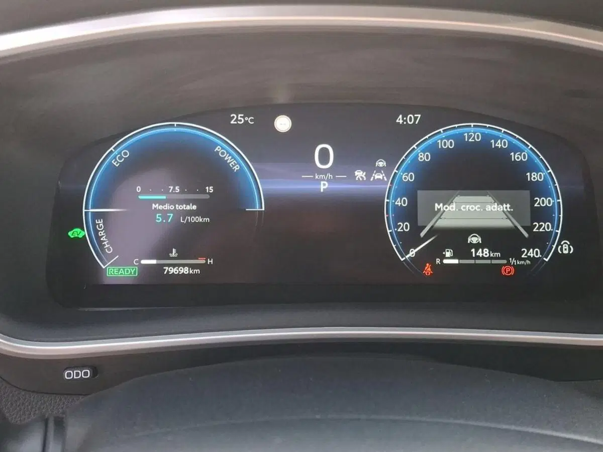 Toyota Corolla Cross Hybrid usata a Roma (9)