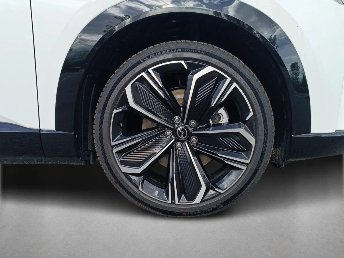 Mazda CX-6e nuova a Ravenna (9)