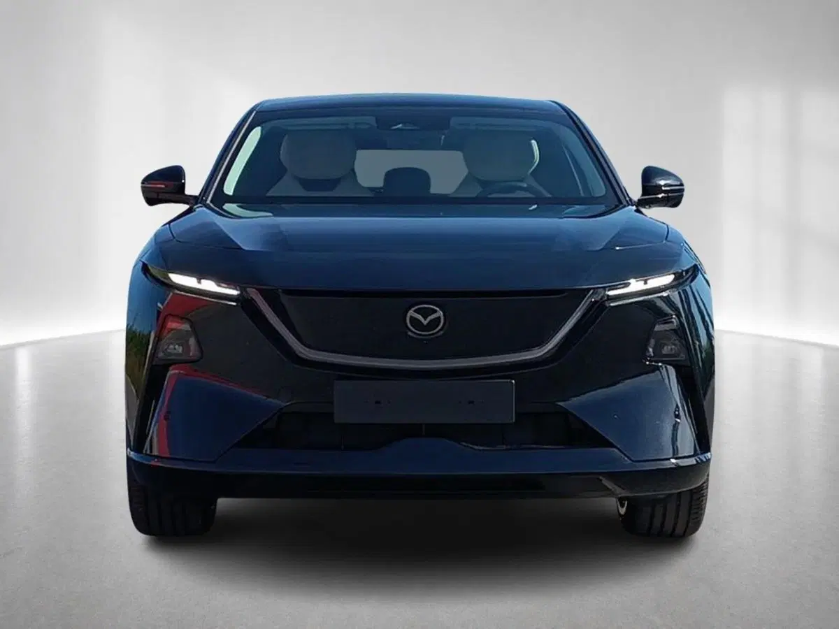 Mazda CX-6e nuova a Ravenna (8)