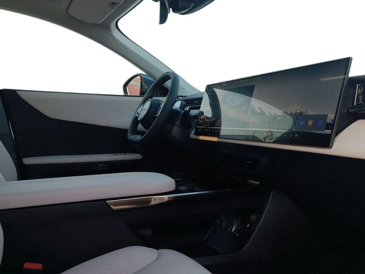 Mazda CX-6e nuova a Ravenna (4)