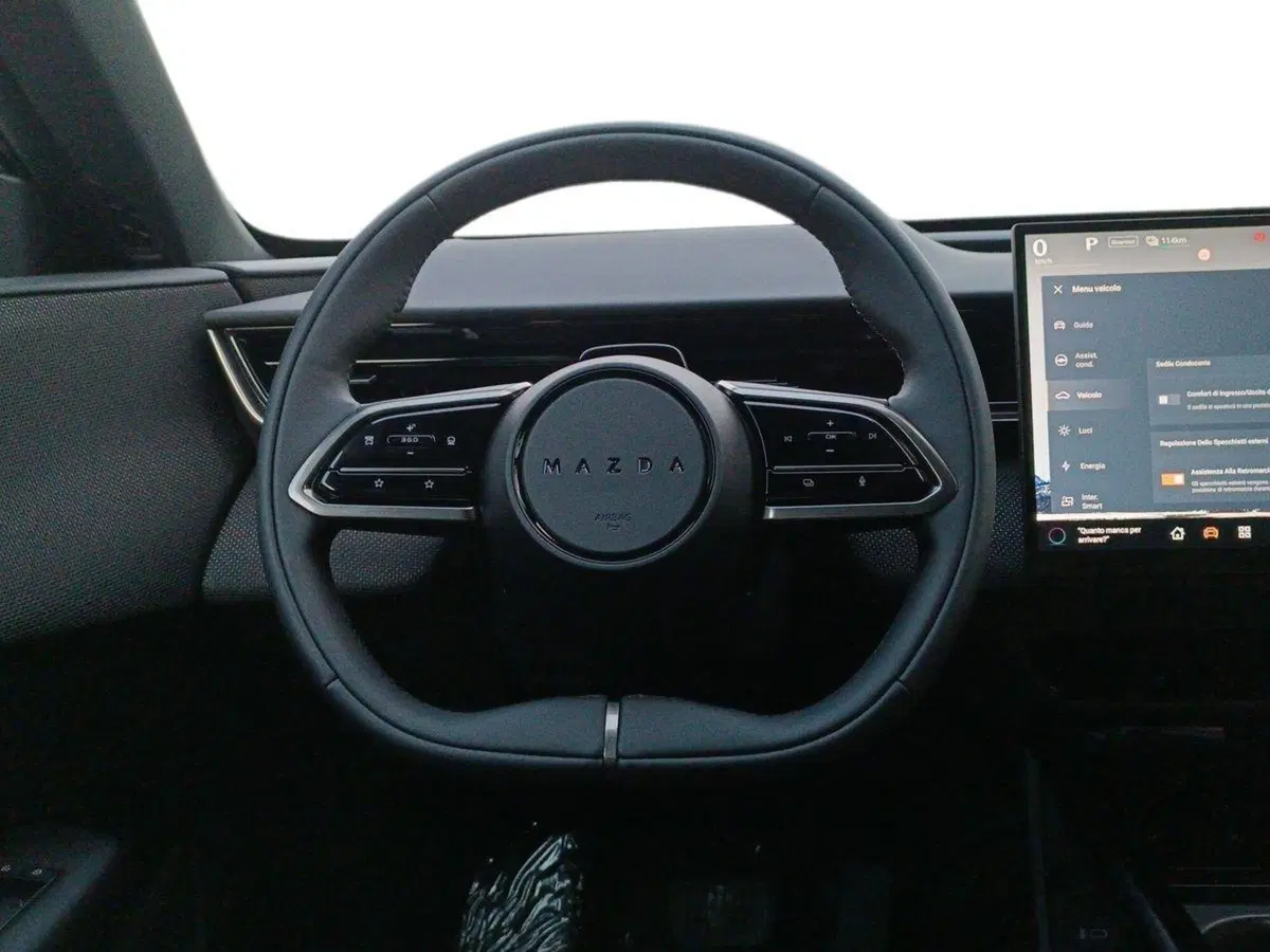 Mazda CX-6e nuova a Ravenna (10)