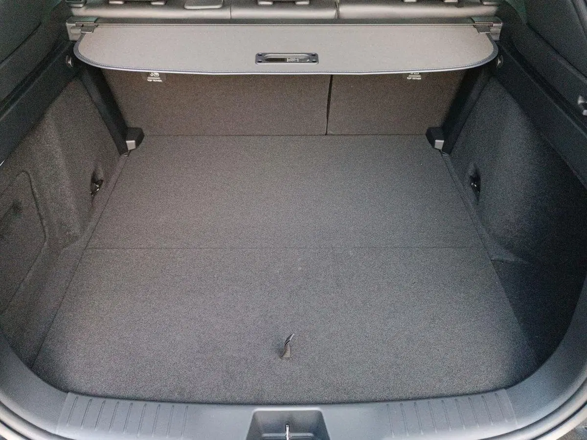 Mazda CX-6e nuova a Ravenna (13)