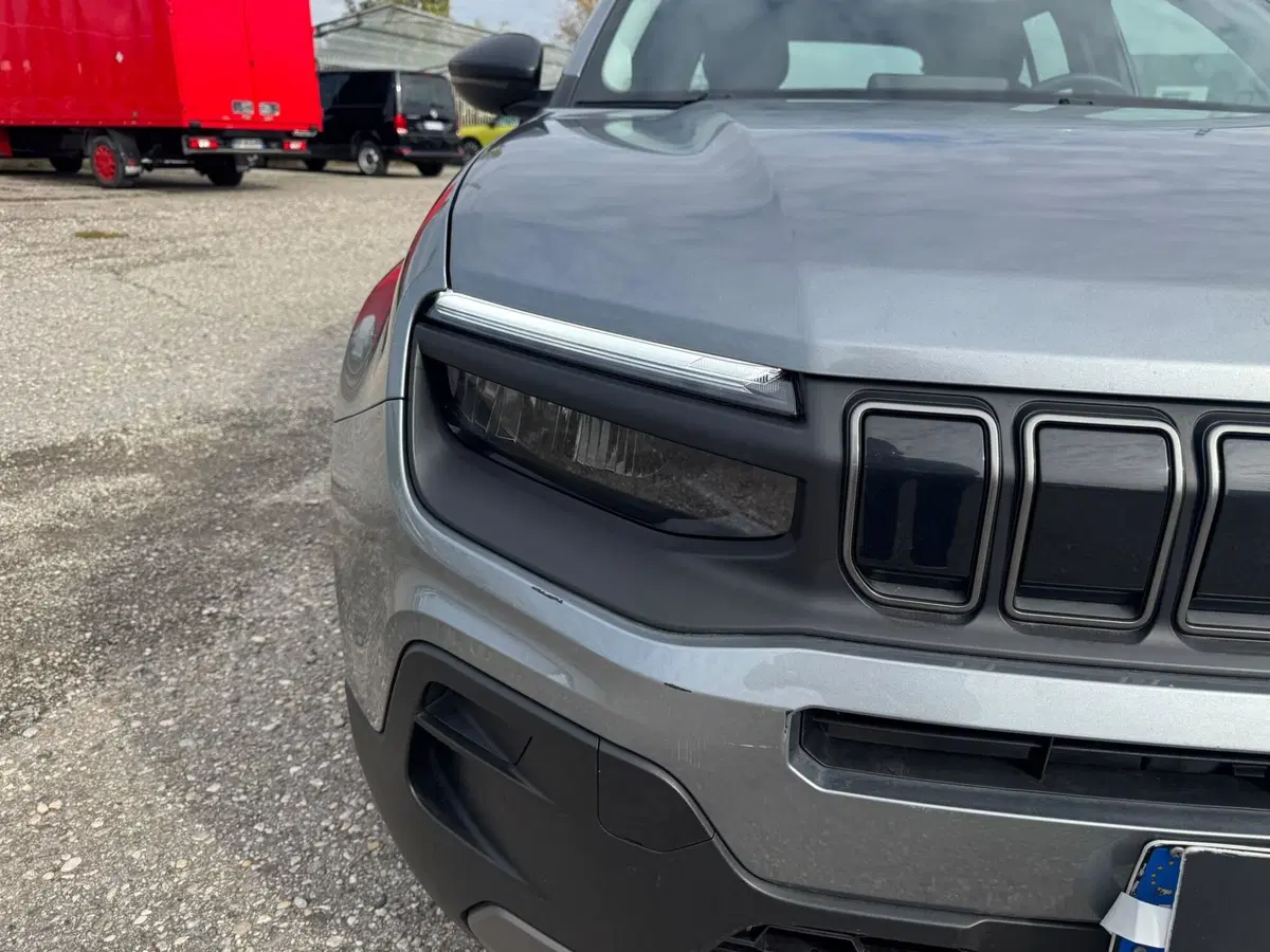 Jeep Avenger usata a Monza e Brianza (19)