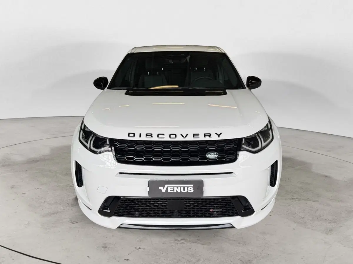 Land Rover Discovery Sport nuova a Monza e Brianza (2)