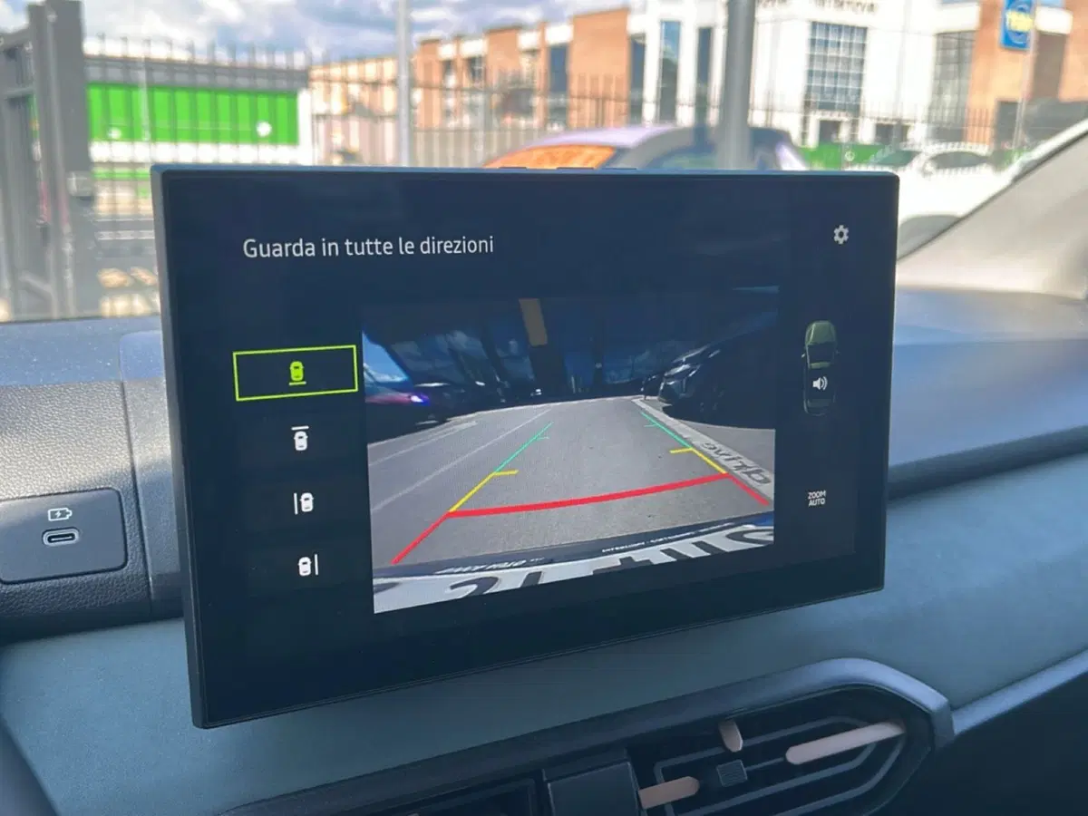 Dacia Sandero Stepway usata a Roma (19)