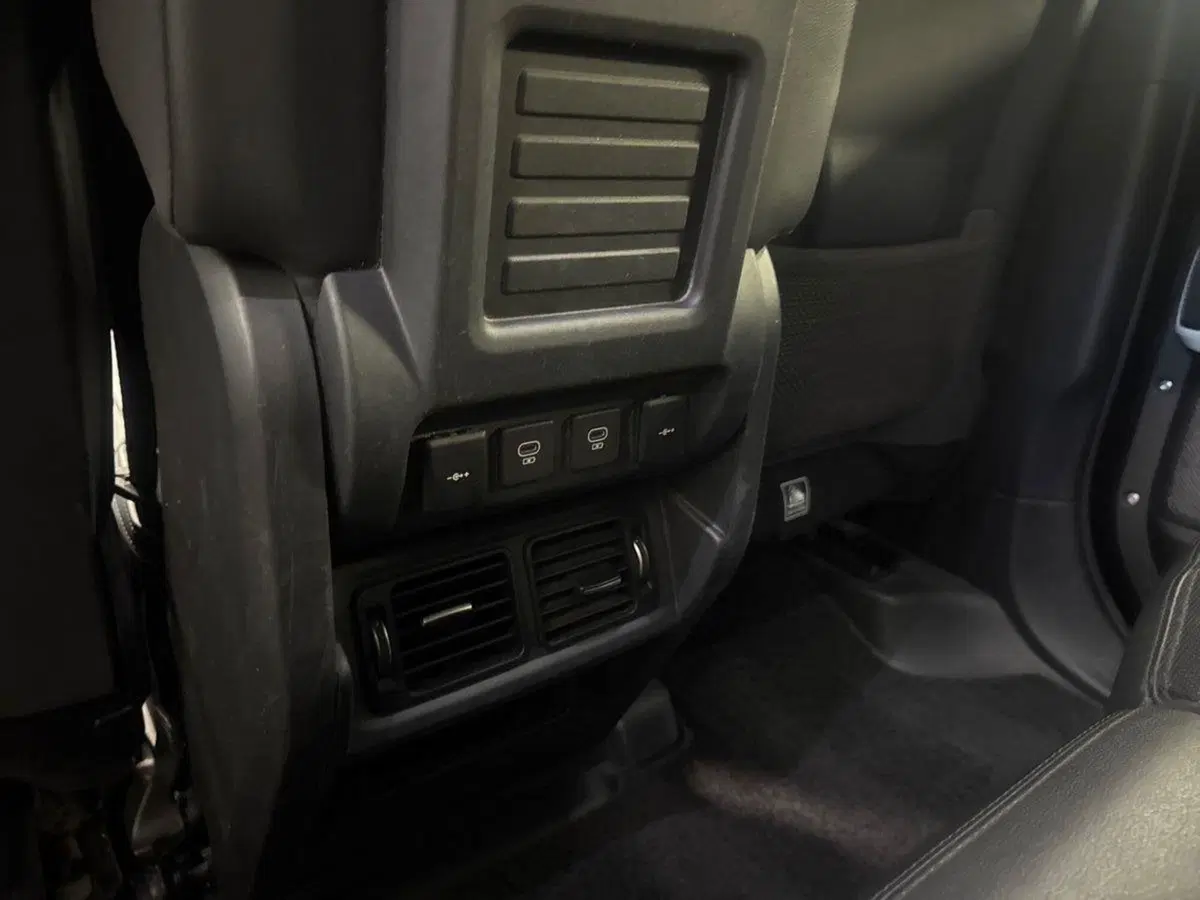Land Rover Defender usata a Firenze (18)