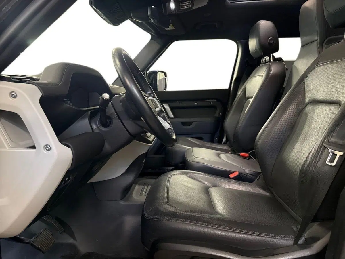 Land Rover Defender usata a Firenze (9)