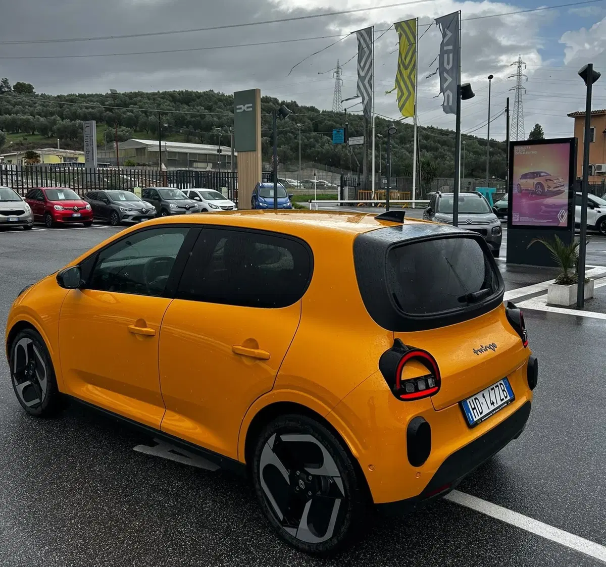 Renault Twingo usata a Roma (2)