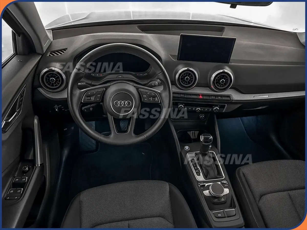 Audi Q2 usata a Milano (11)