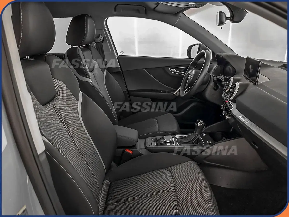 Audi Q2 usata a Milano (14)