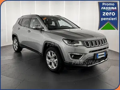 Jeep Compass 1.4 MultiAir 170 CV aut. 4WD Limited del 2020 usata a Milano
