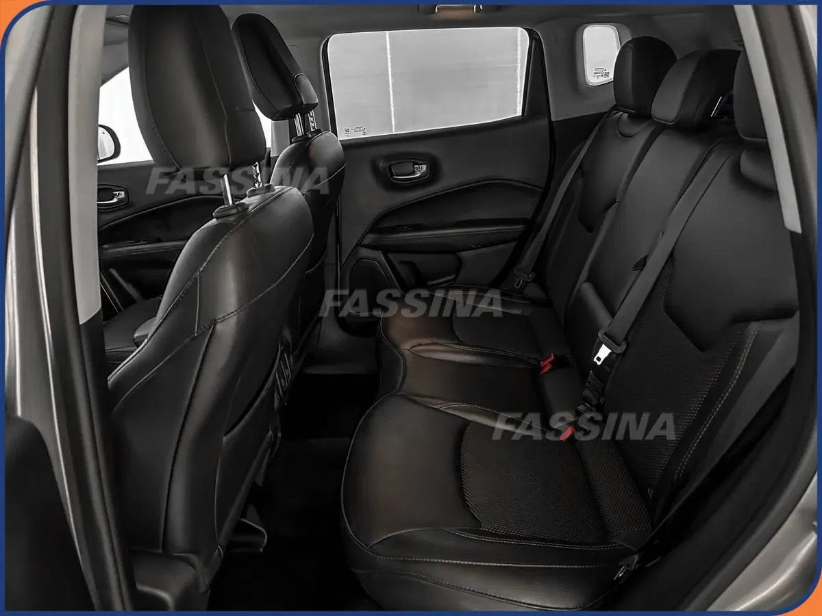 Jeep Compass usata a Milano (10)