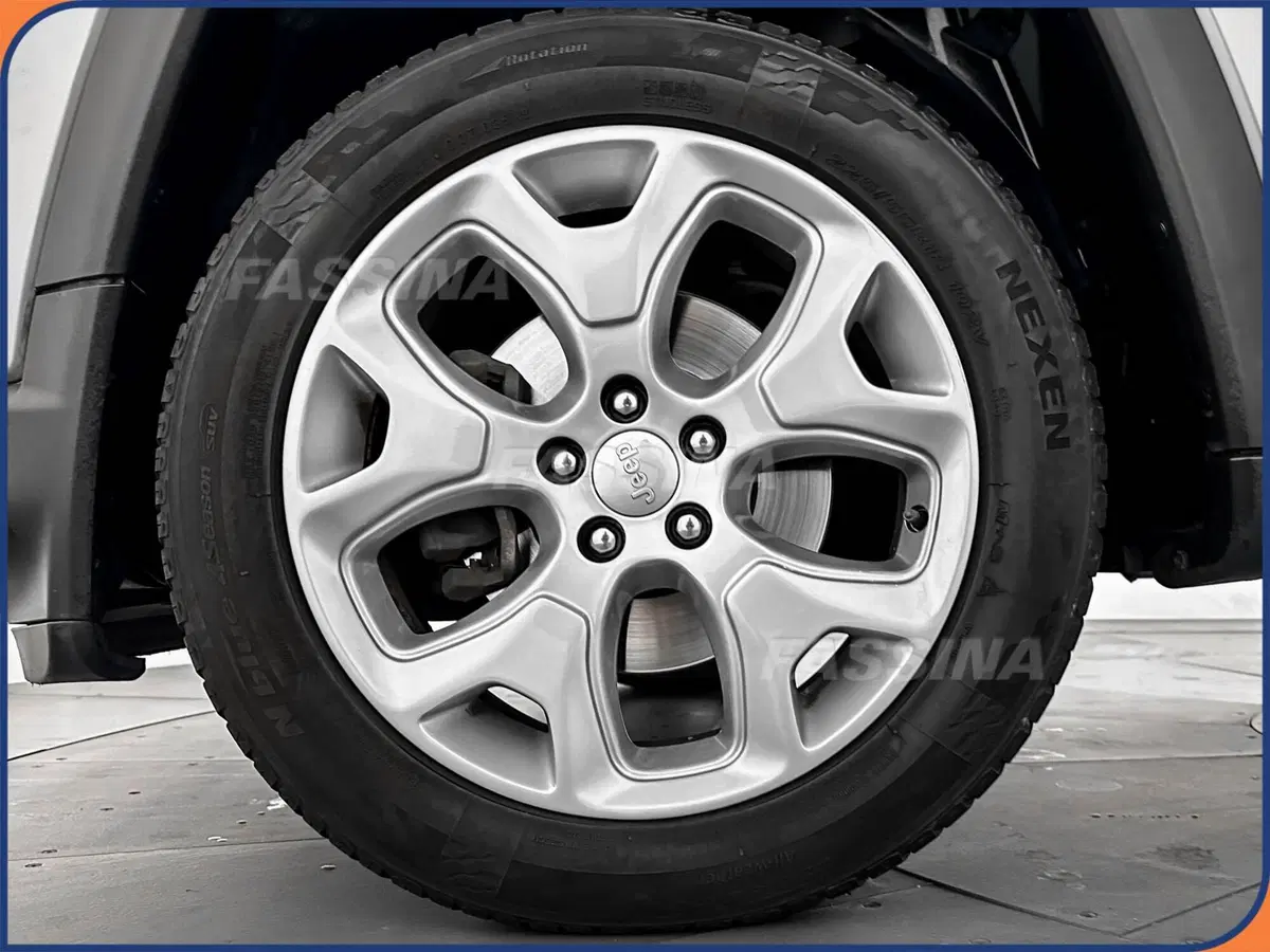 Jeep Compass usata a Milano (7)
