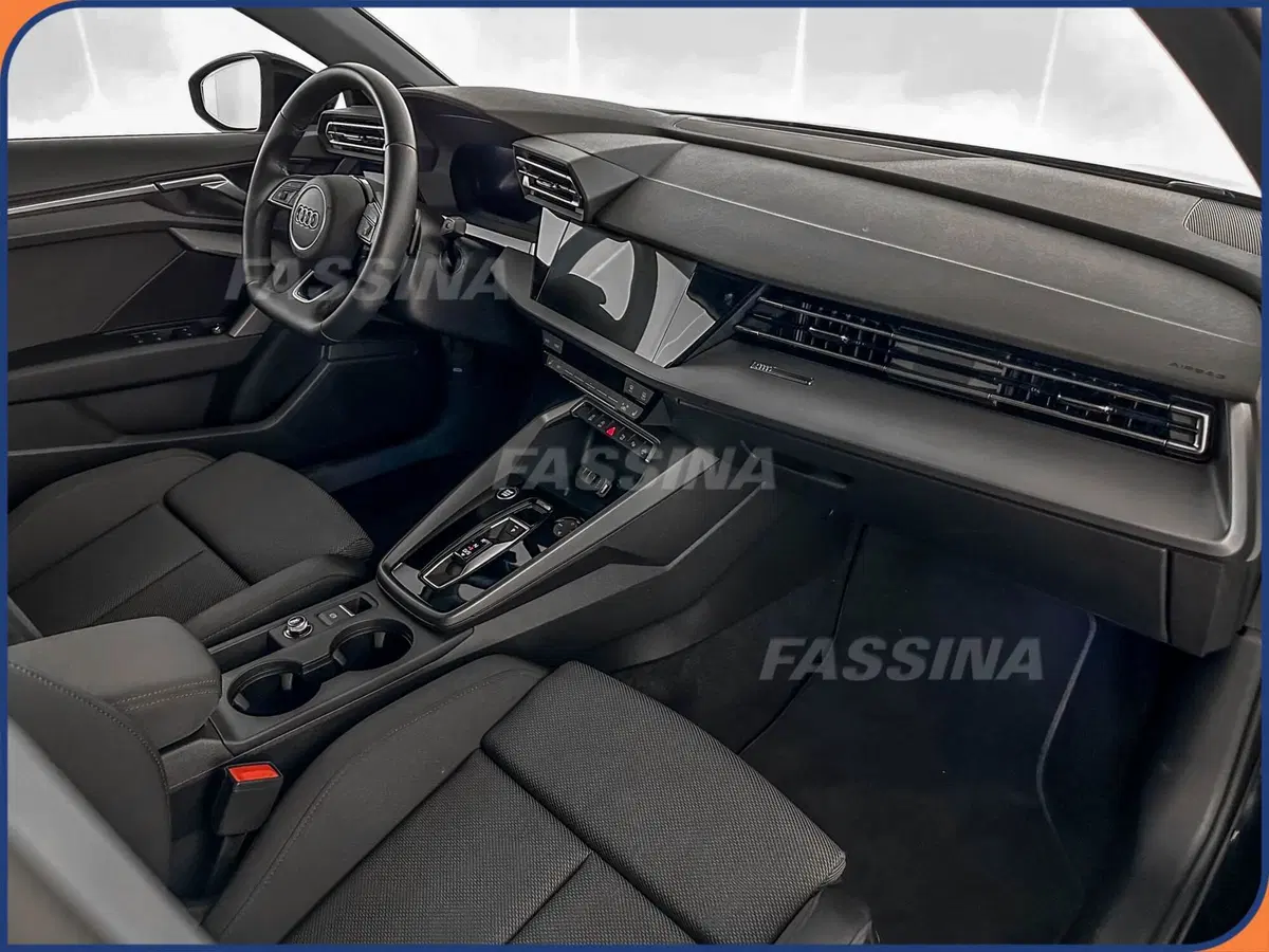 Audi A3 allstreet usata a Milano (13)