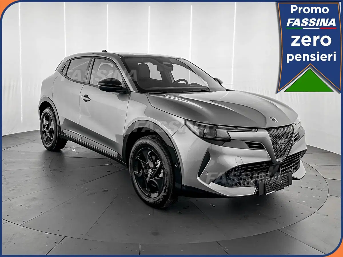 Alfa Romeo Junior nuova a Milano