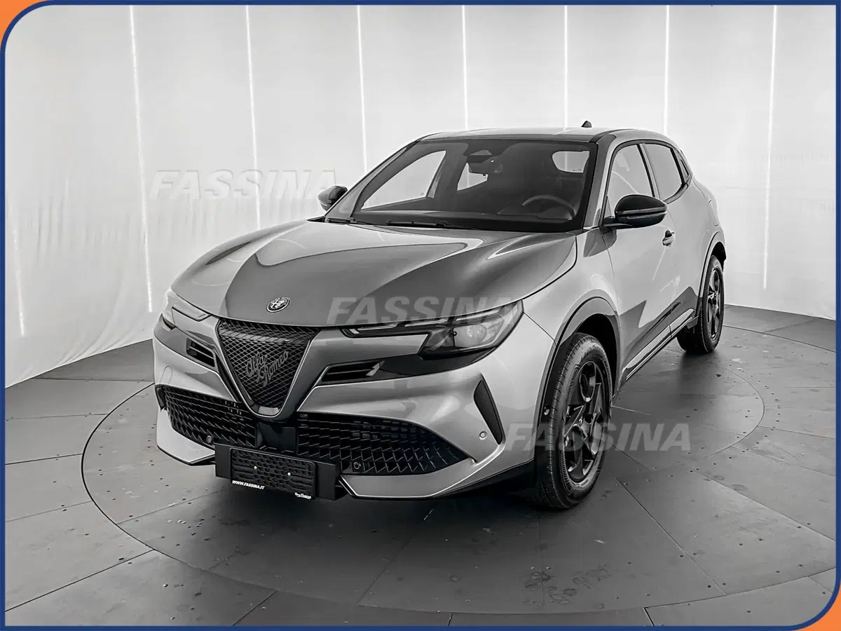 Alfa Romeo Junior nuova a Milano (3)