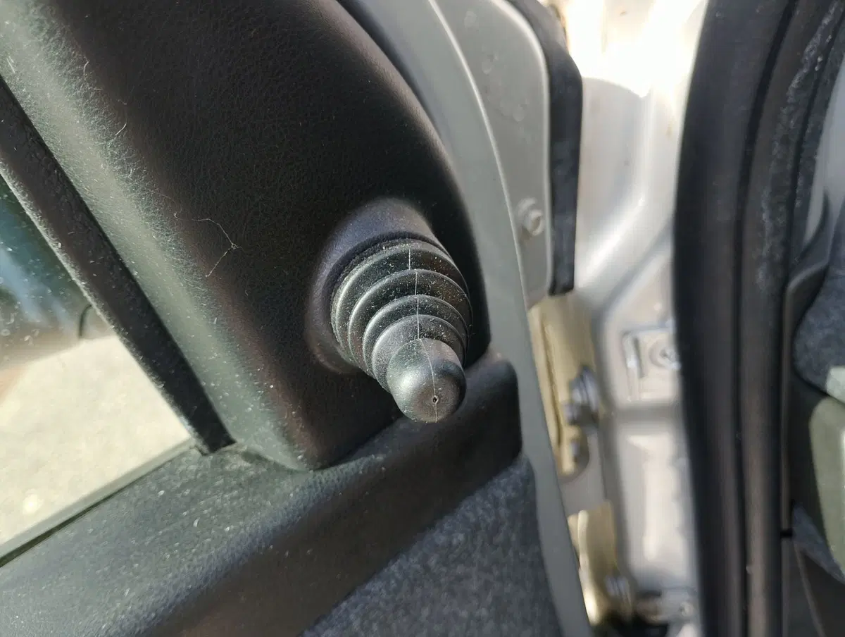 Lancia Ypsilon usata a Ravenna (14)