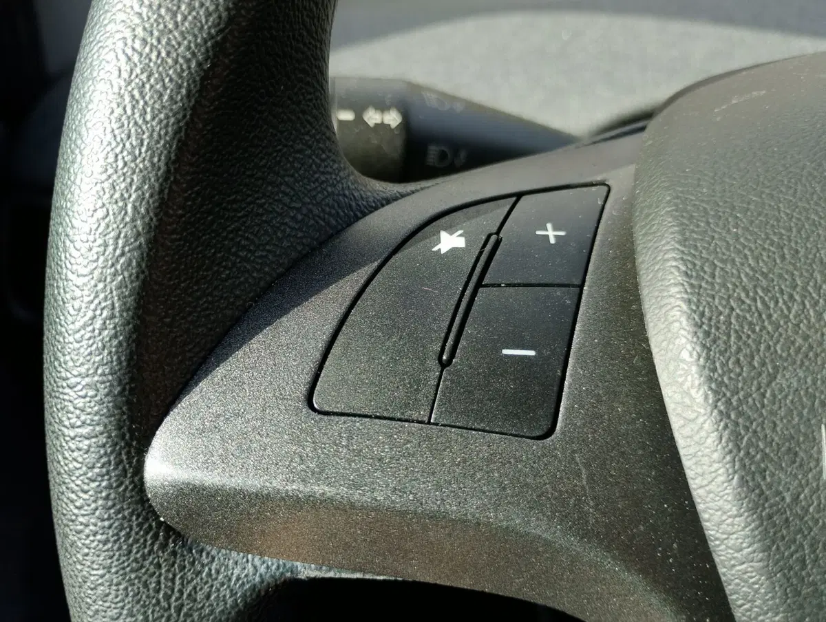 Lancia Ypsilon usata a Ravenna (15)