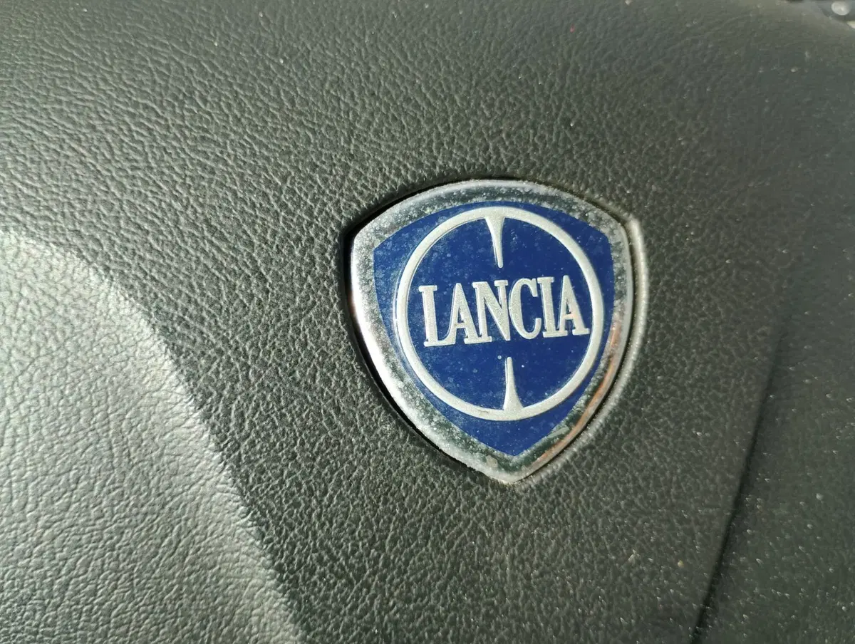 Lancia Ypsilon usata a Ravenna (16)
