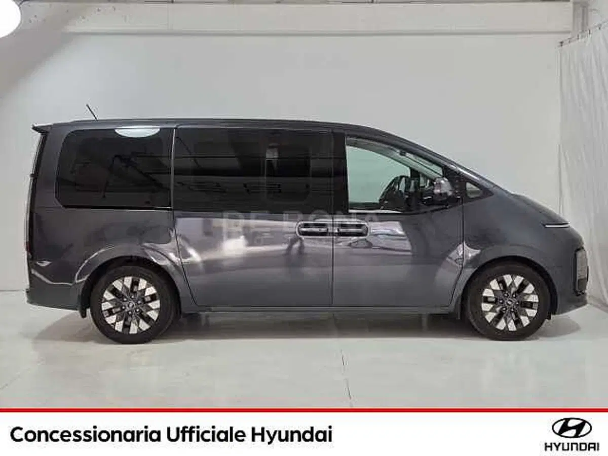 Hyundai Staria usata a Vicenza (4)