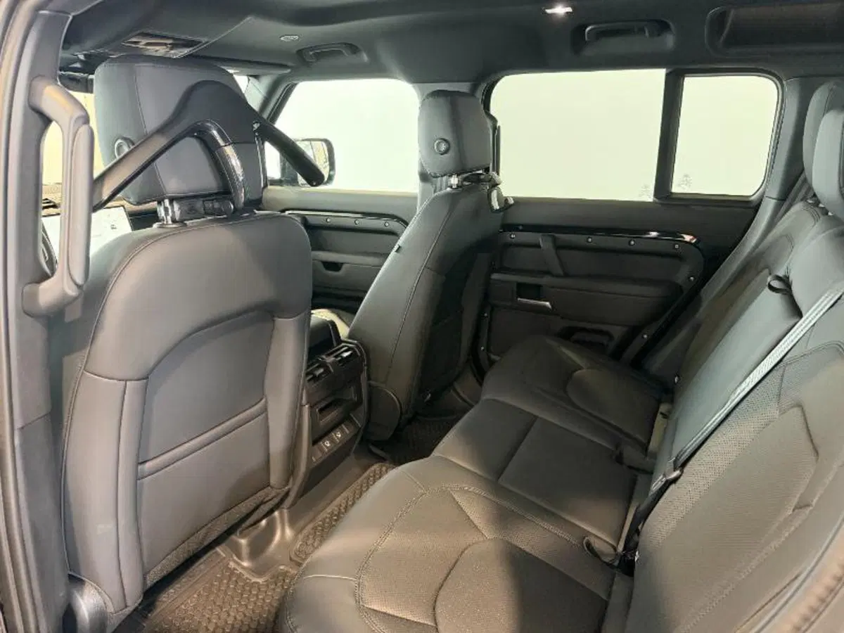 Land Rover Defender usata a Venezia (13)
