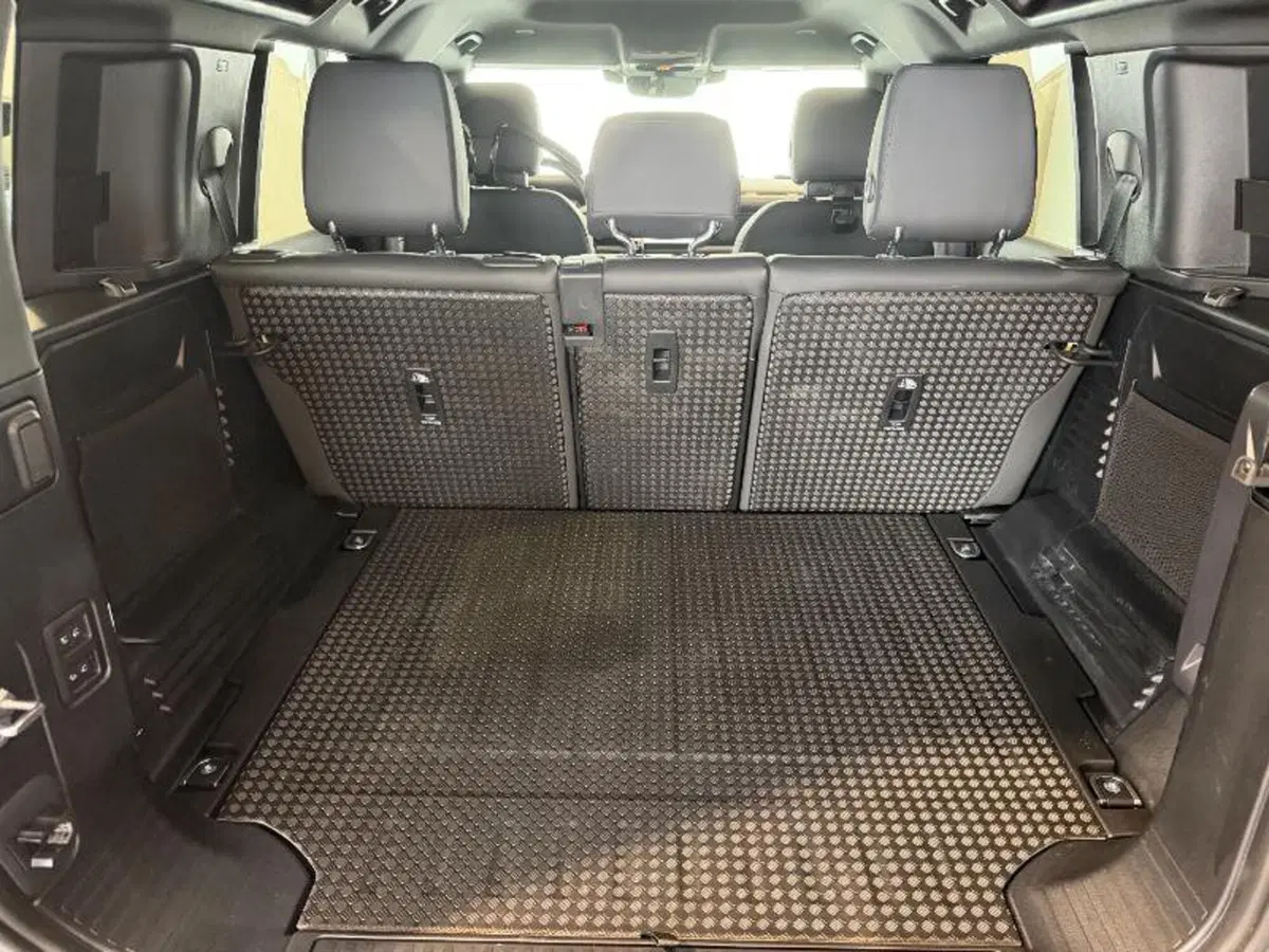 Land Rover Defender usata a Venezia (14)