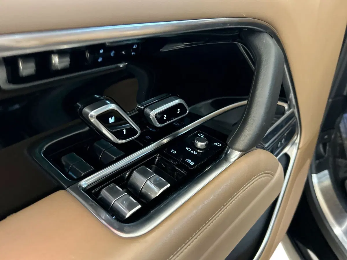 Land Rover Range Rover usata a Modena (17)