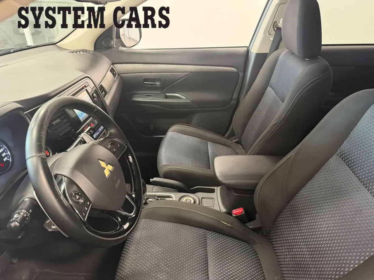 Mitsubishi Outlander usata a Varese (6)