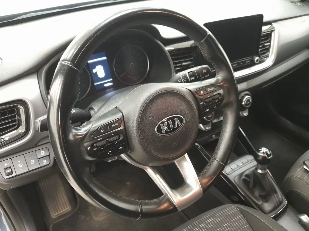Kia Stonic usata a Alessandria (10)