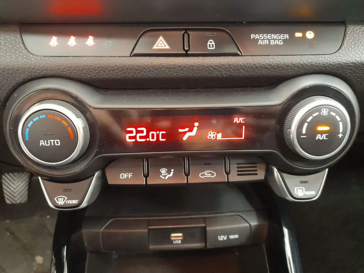 Kia Stonic usata a Alessandria (16)