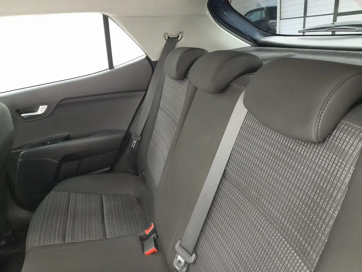 Kia Stonic usata a Alessandria (19)