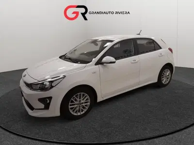 Kia Rio 1.0 T-GDi 100 CV MHEV iMT Style del 2021 usata a Alfiano Natta
