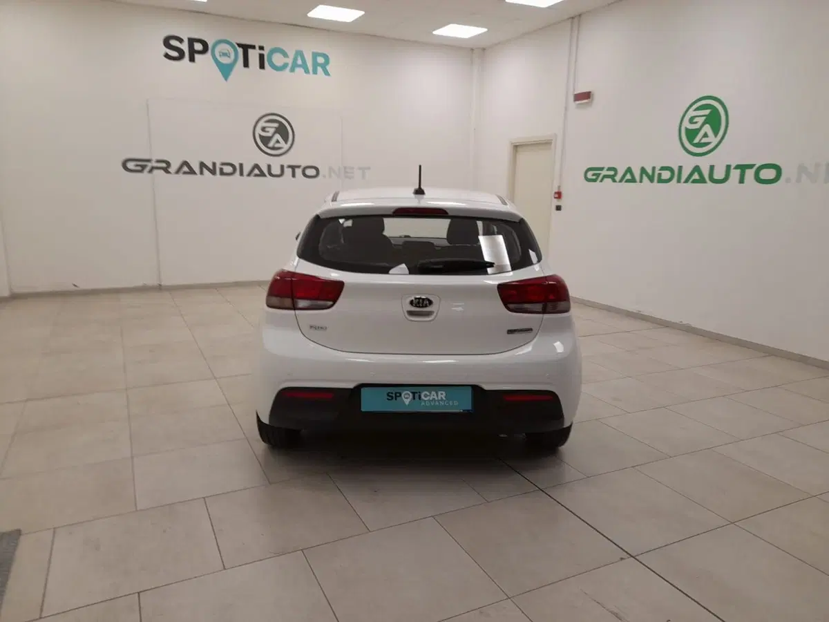 Kia Rio usata a Alessandria (9)