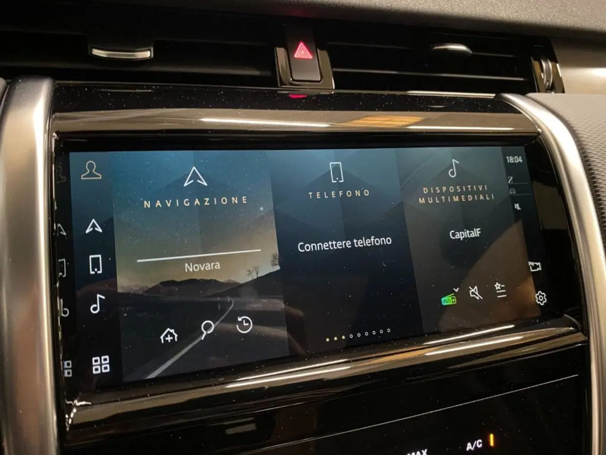Land Rover Discovery Sport usata a Verbano Cusio Ossola (11)