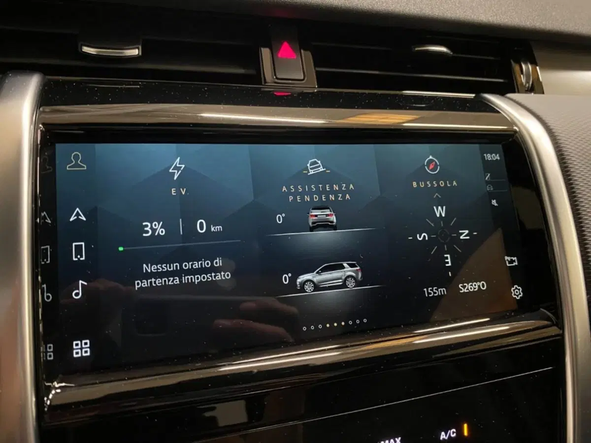 Land Rover Discovery Sport usata a Verbano Cusio Ossola (12)