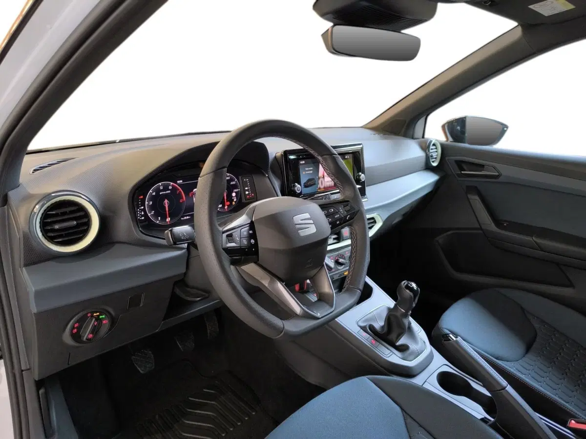 SEAT Arona usata a Udine (10)