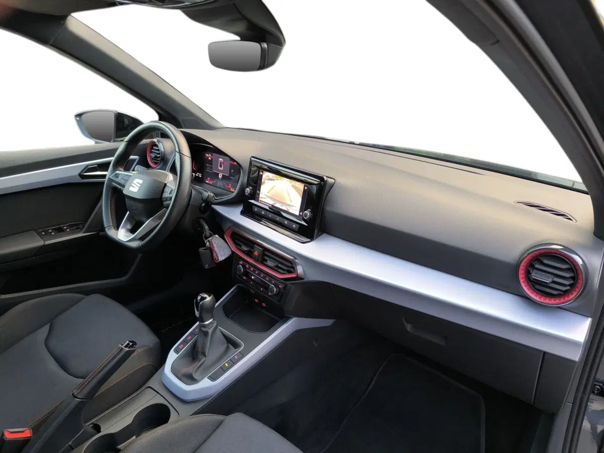 SEAT Arona usata a Udine (13)