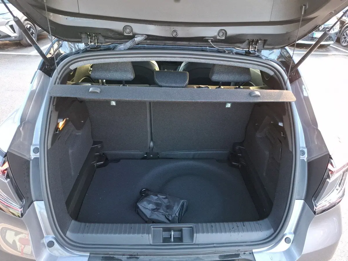 Renault Captur nuova a Latina (10)