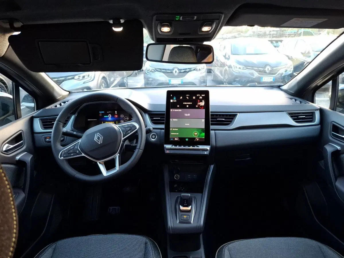 Renault Captur nuova a Latina (12)