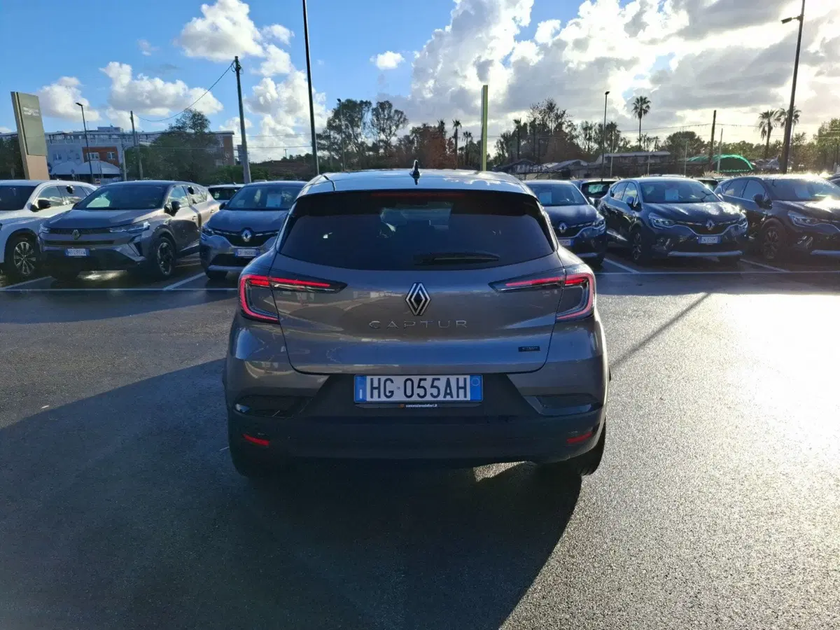 Renault Captur nuova a Latina (5)