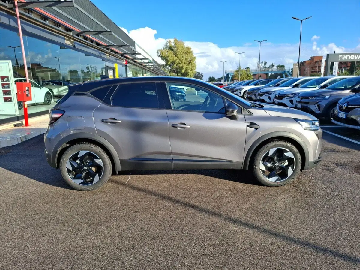 Renault Captur nuova a Latina (7)