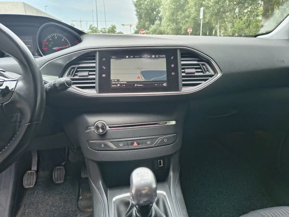 Peugeot 308 SW usata a Padova (12)