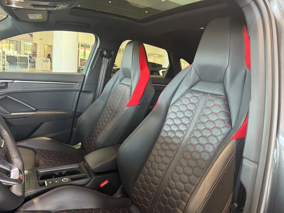 Audi RS Q3 Sportback usata a Firenze (11)