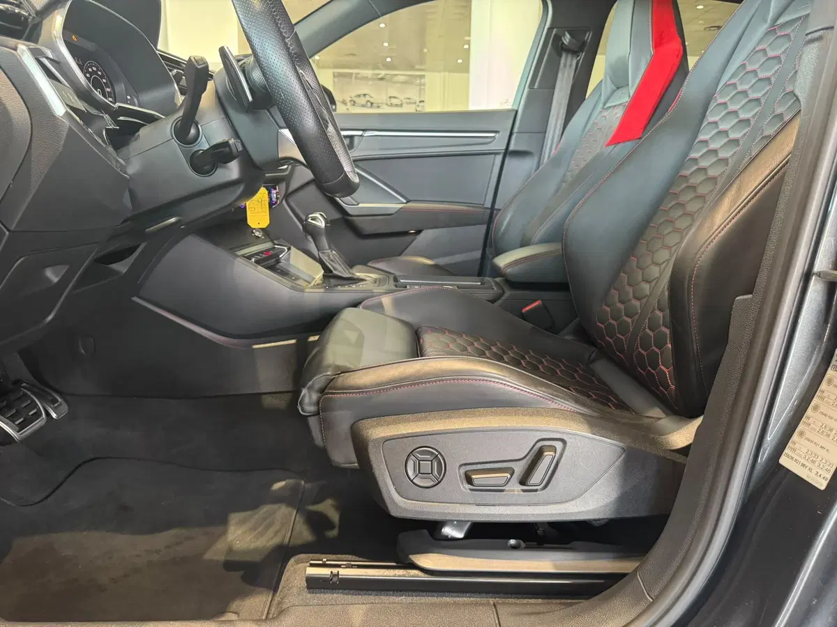 Audi RS Q3 Sportback usata a Firenze (12)