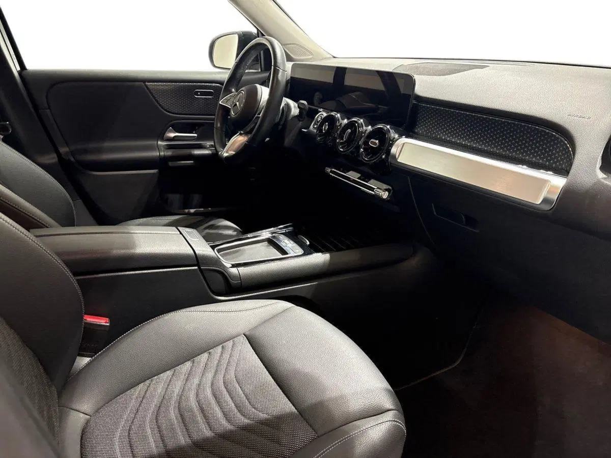 Mercedes-Benz GLB usata a Napoli (15)